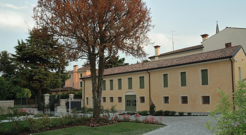 Hotel Villa Maternini Vazzola المظهر الخارجي الصورة