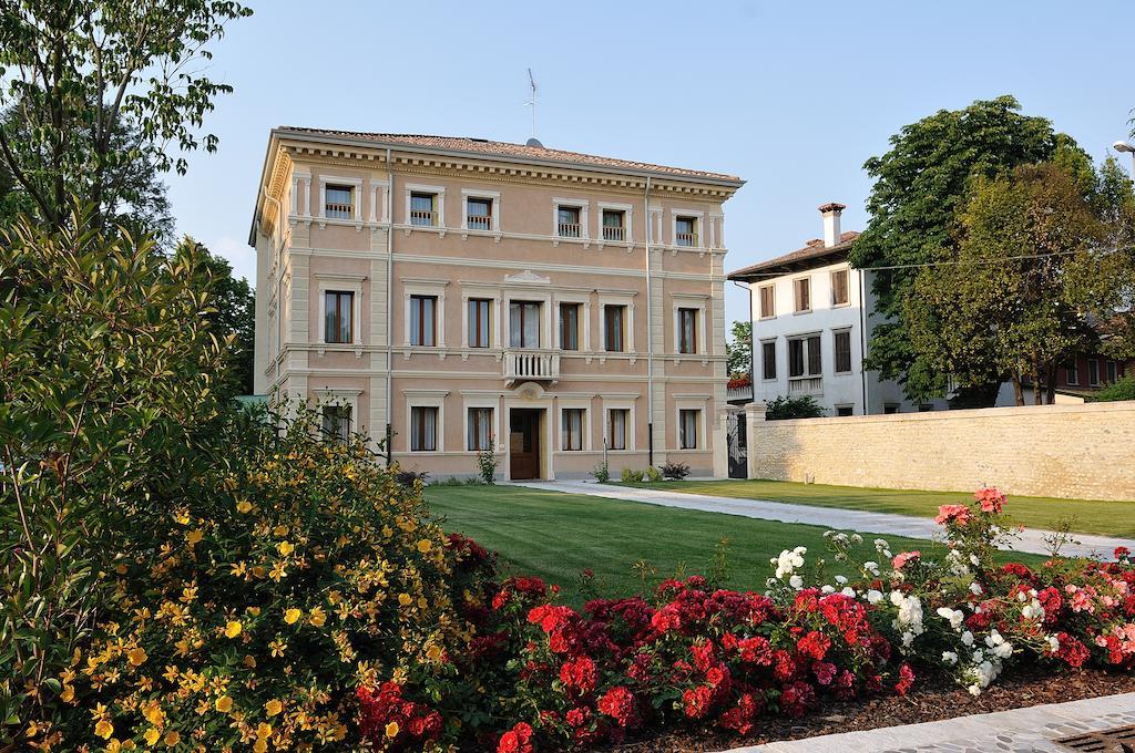 Hotel Villa Maternini Vazzola المظهر الخارجي الصورة